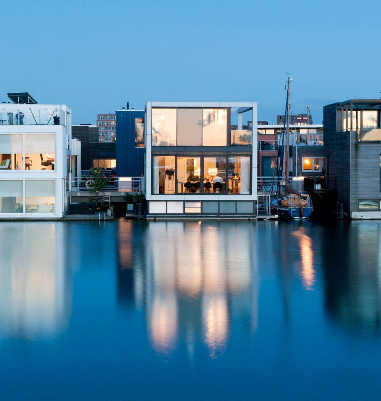 Floating Mega Villas and Sea Based Residences Gain Popularity Among Climate Conscious Elites