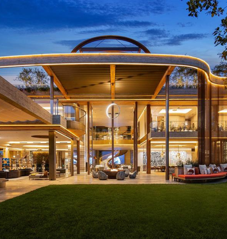 Luxury Fashion Houses Launch Invitation Only Shopping Mansions for the World’s Wealthiest Clients