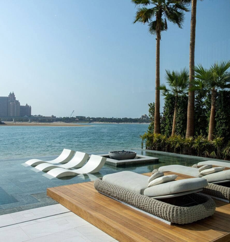 Record Breaking Property Deals Prove the Ultra Luxury Real Estate Market Is Still Thriving