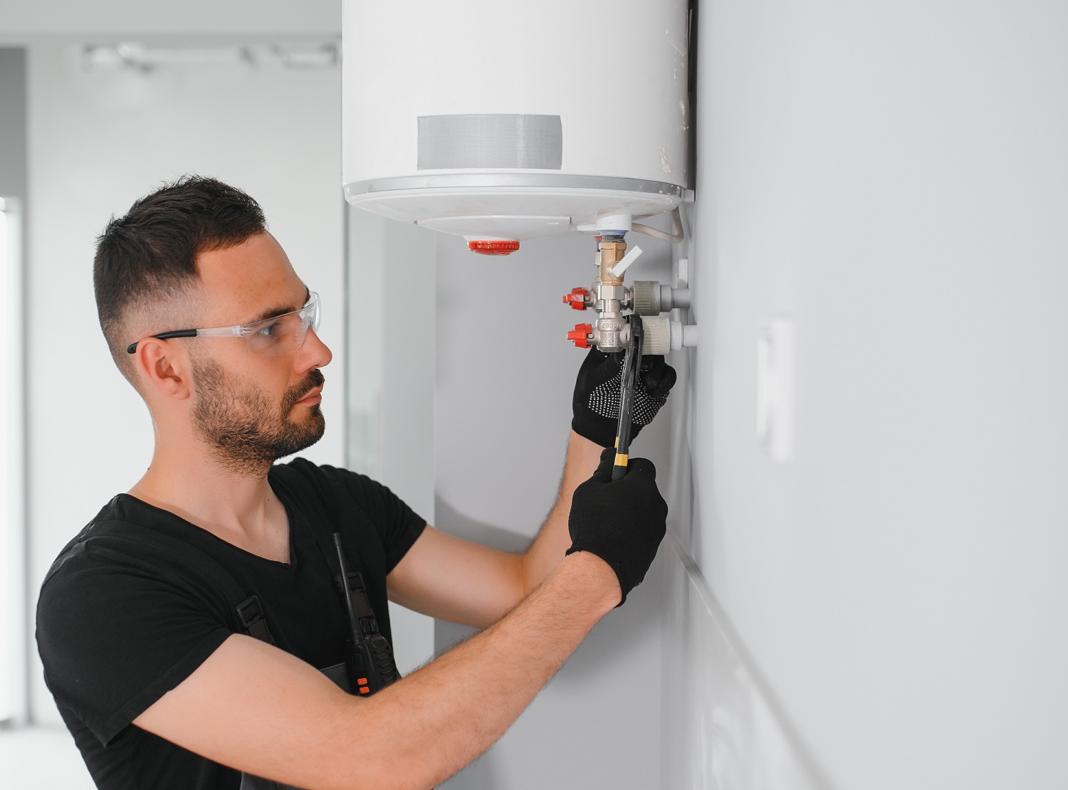 Addressing Water Temperature Fluctuations in Tankless Systems