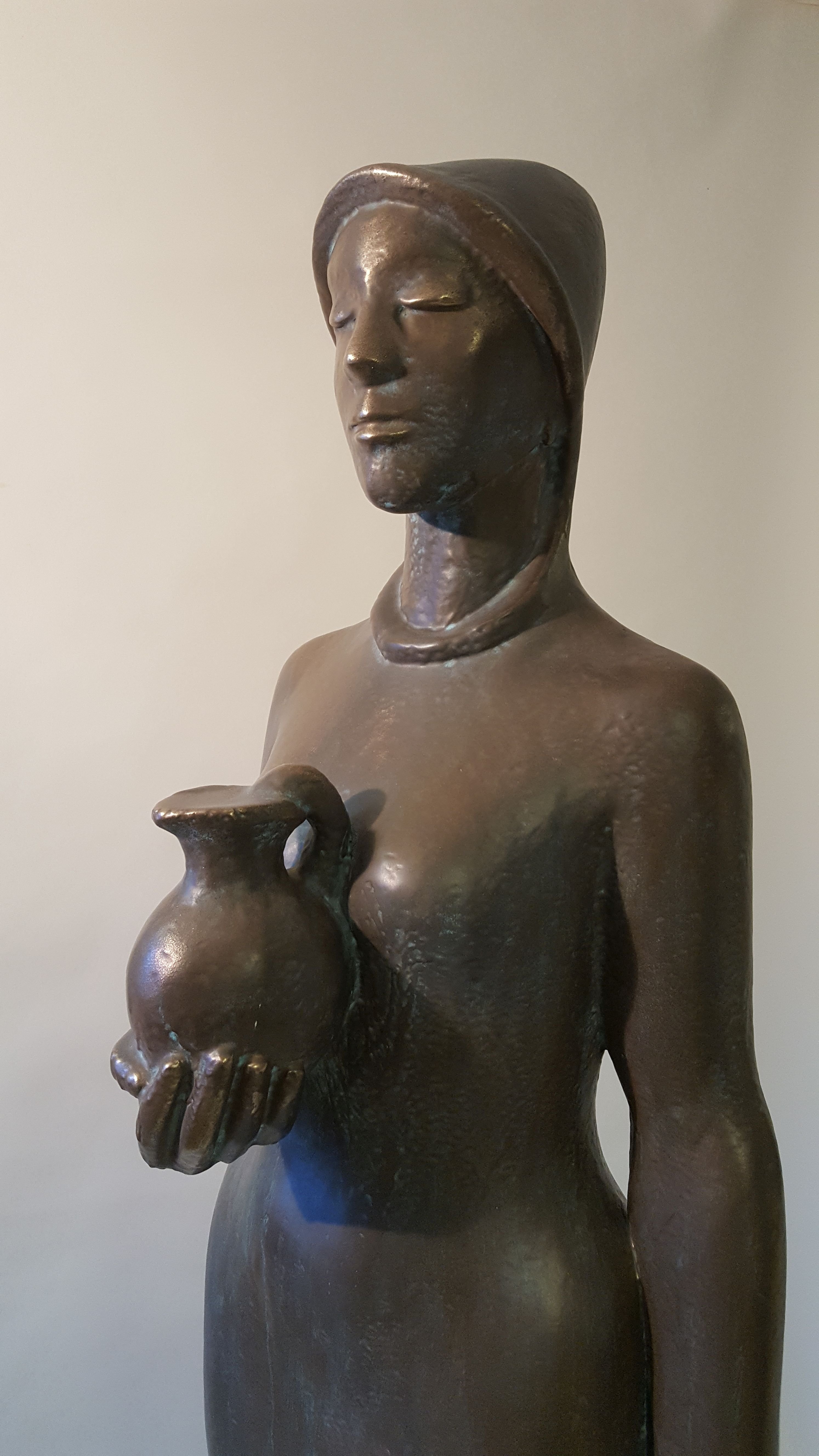  Bronze Statue, Basismaterial war Styropor und Kunststoff