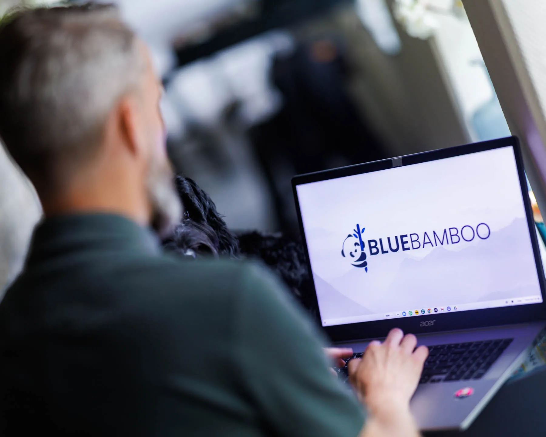 Knuffelhond Nova Kantoorhond BlueBamboo