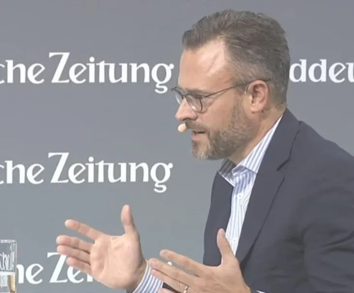 „Mehr Rendite für Kunden“ – Karl Matthäus Schmidt auf dem SZ-Wirtschaftsgipfel 2018 in Berlin