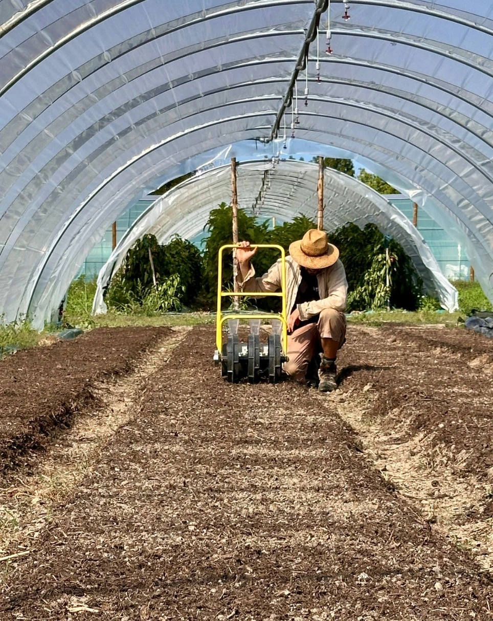 The farm of the Mas des Prêcheurs hotel, in Tarascon in Provence, a building of character in the heart of a natural and authentic environment.
