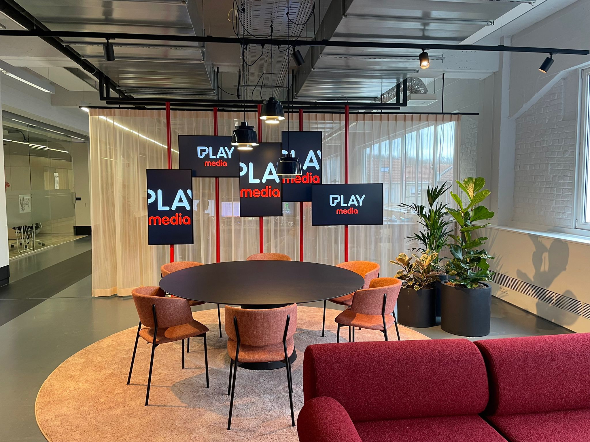 Connectify | Play media digital signage