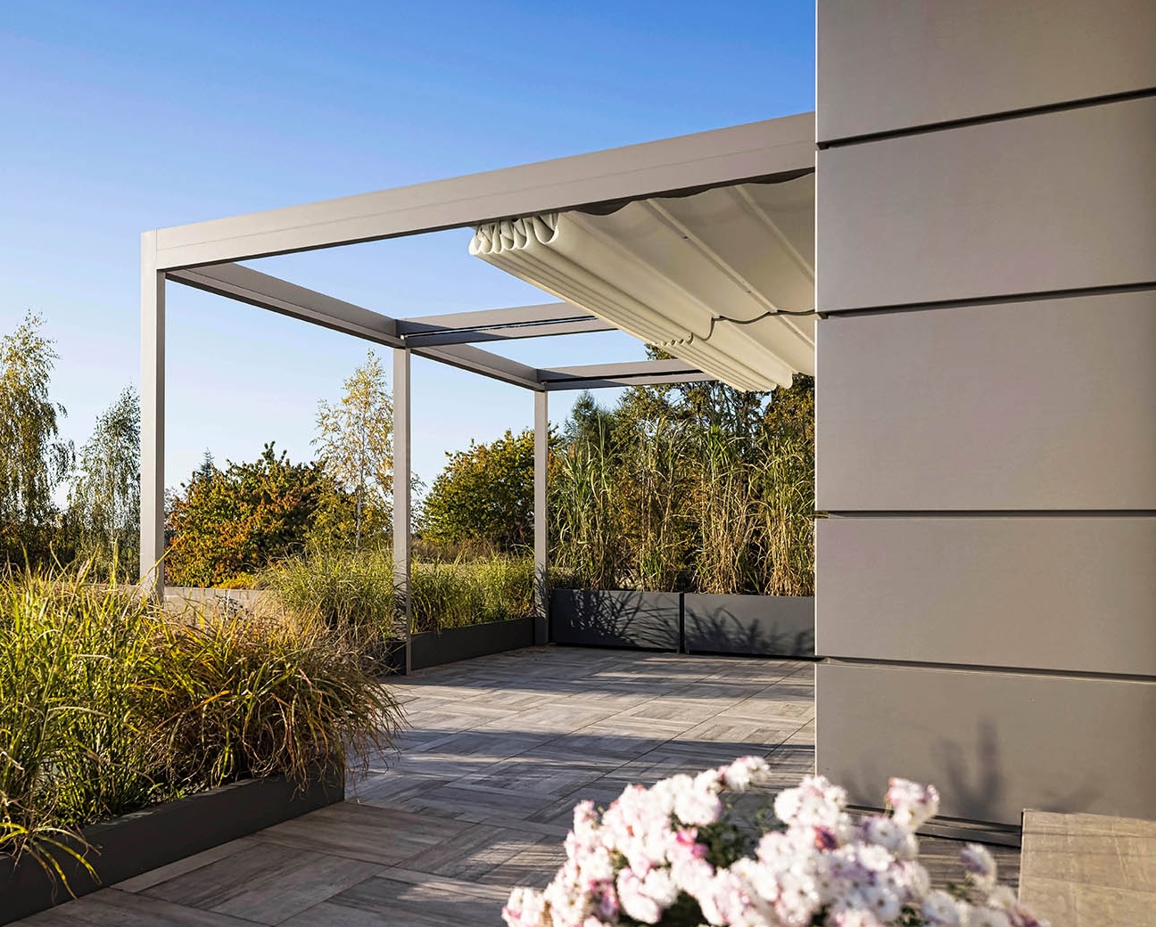 Schatteria Premium Lamellendächer