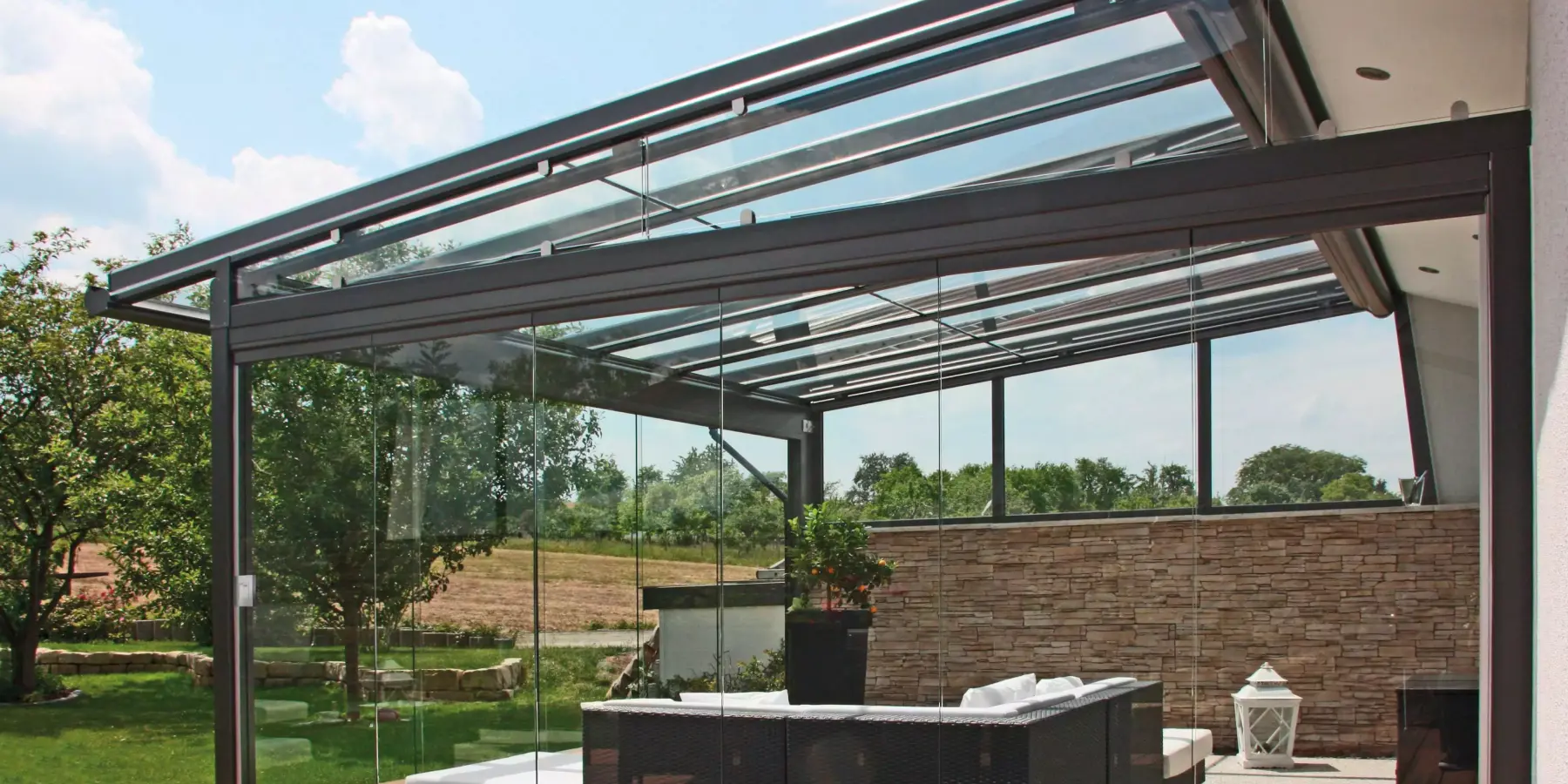 Nachgefragt: Wie hoch sind die Kosten für ein Terrassendach?