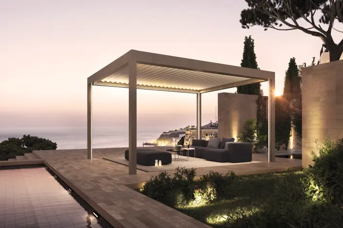 Top-Trend 2024: Die freistehende Terrassenüberdachung