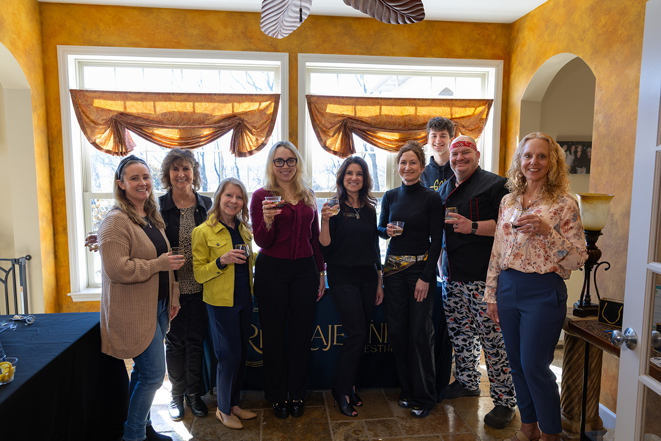 The Rajeunir Esthetique Team