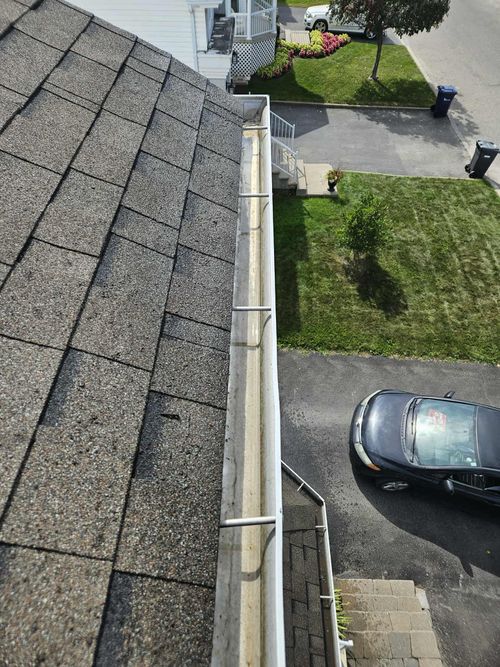 an image of a clean gutter