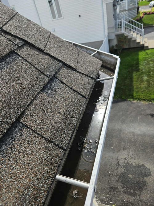 an image of a dirty gutter