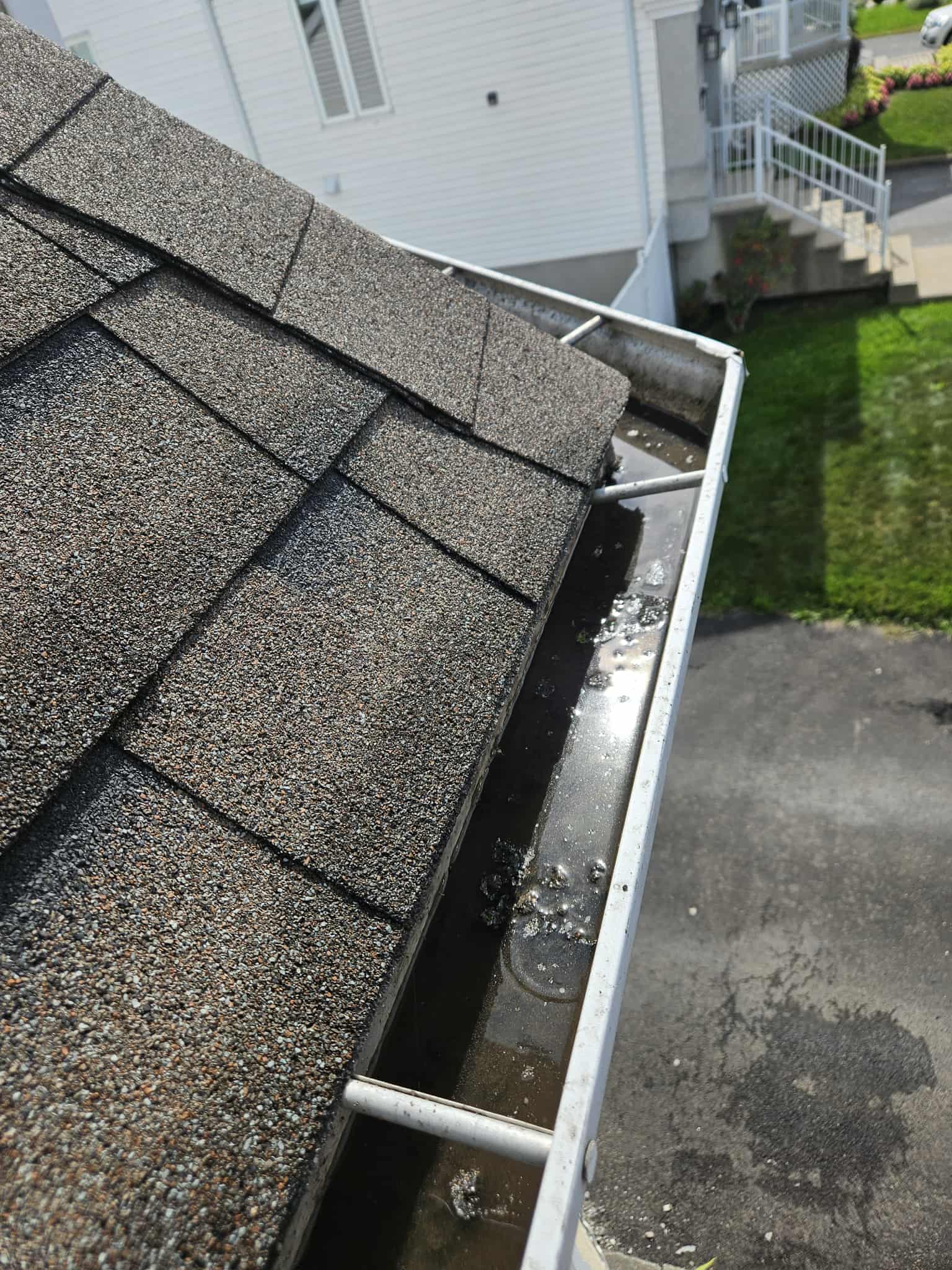 an image of a dirty gutter
