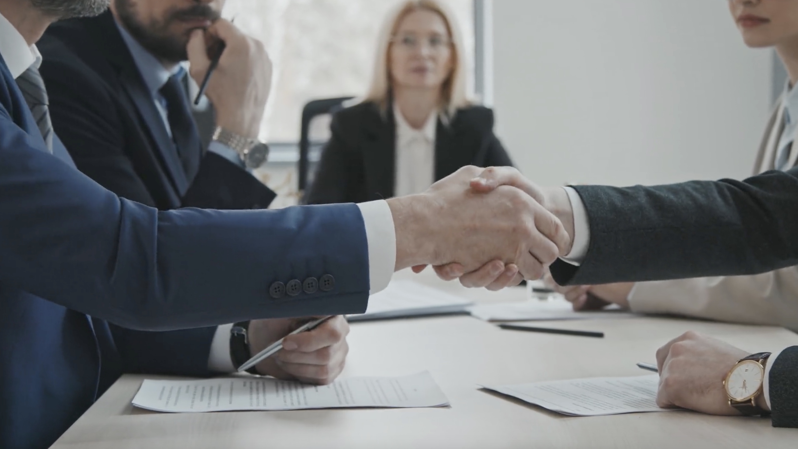 [background image] image of logistics control room (for a trucking company)