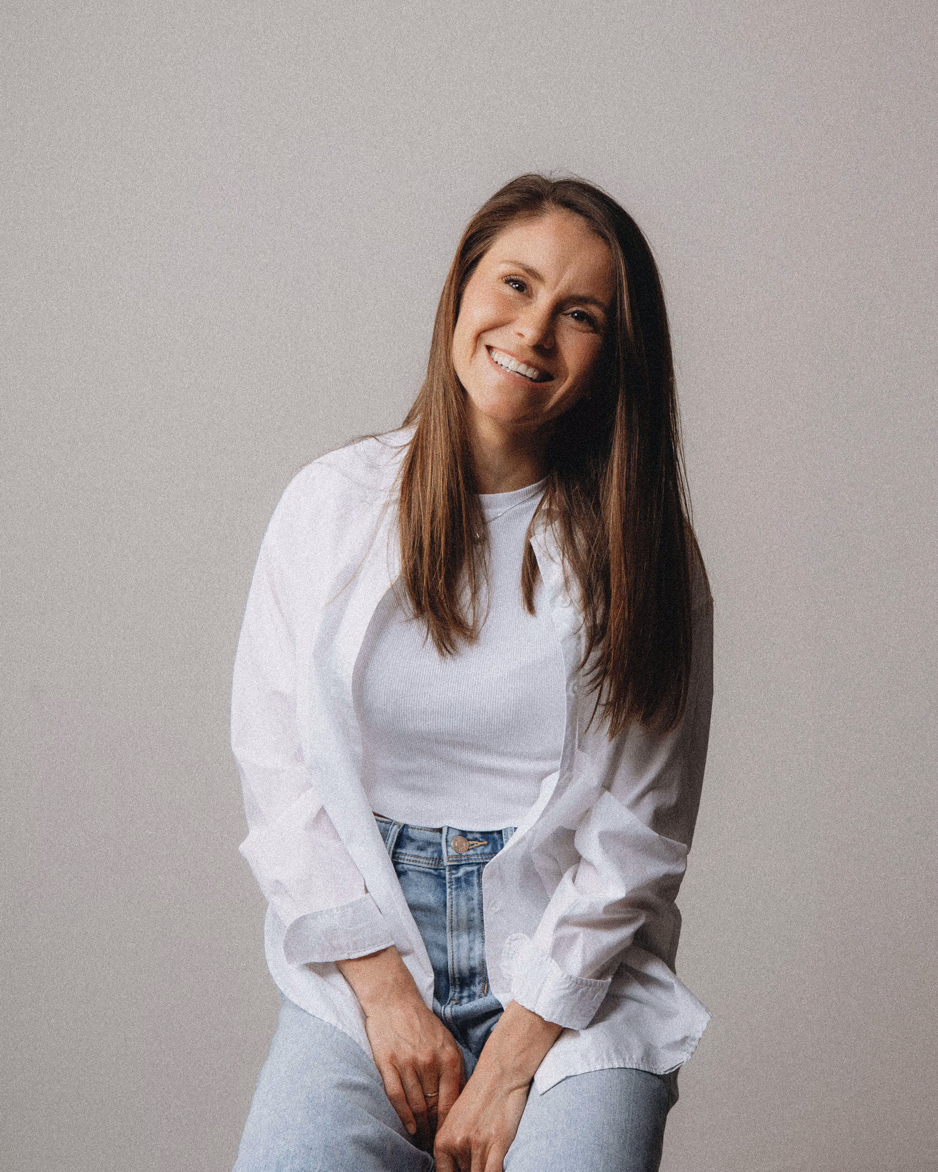 A profile of Kateřina Koňaříková, who serves as Marketing Manager at Yoga Movement.