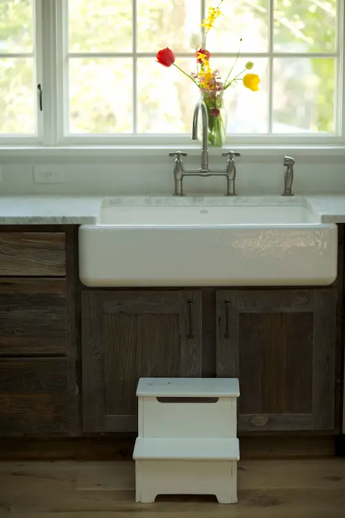 [background image] image of a home with seasonal decor (for a cleaning service)