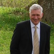 [headshot] image of customer (for a mobile gaming)