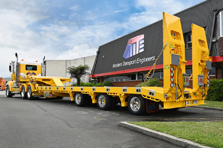 MTE 2023 - yellow trailer