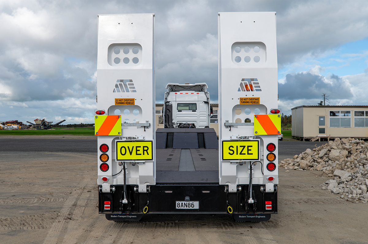 4 Axle Semi Transporter Rear View