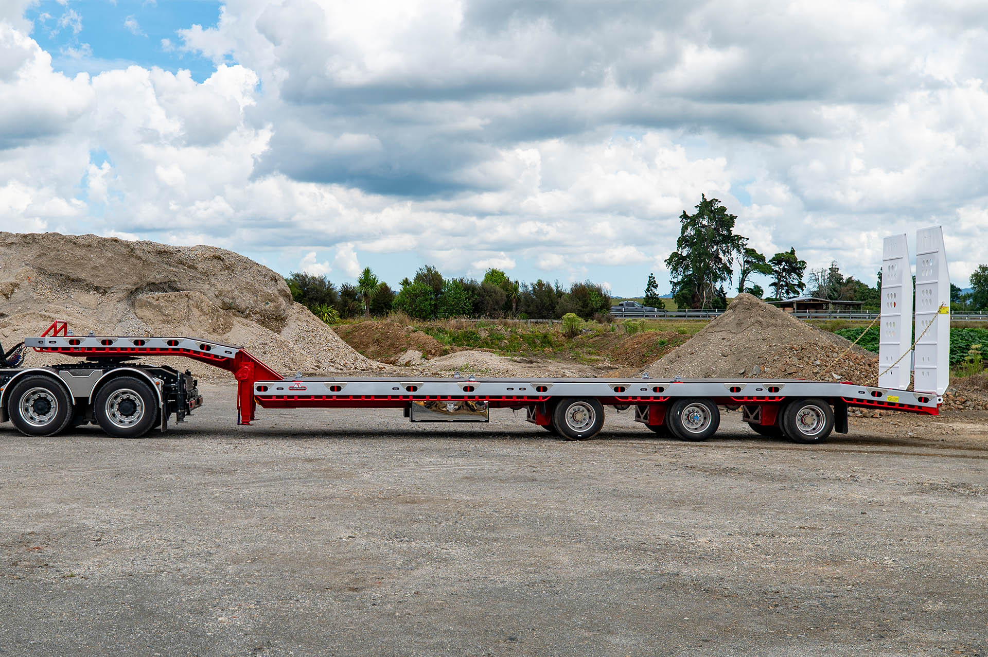 3 axle semi transporter left side view