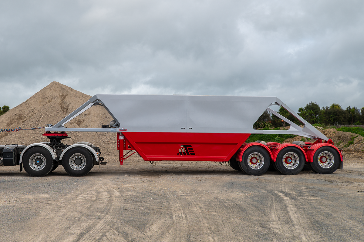 3 Axle Semi Bottom Dumper Side Angle