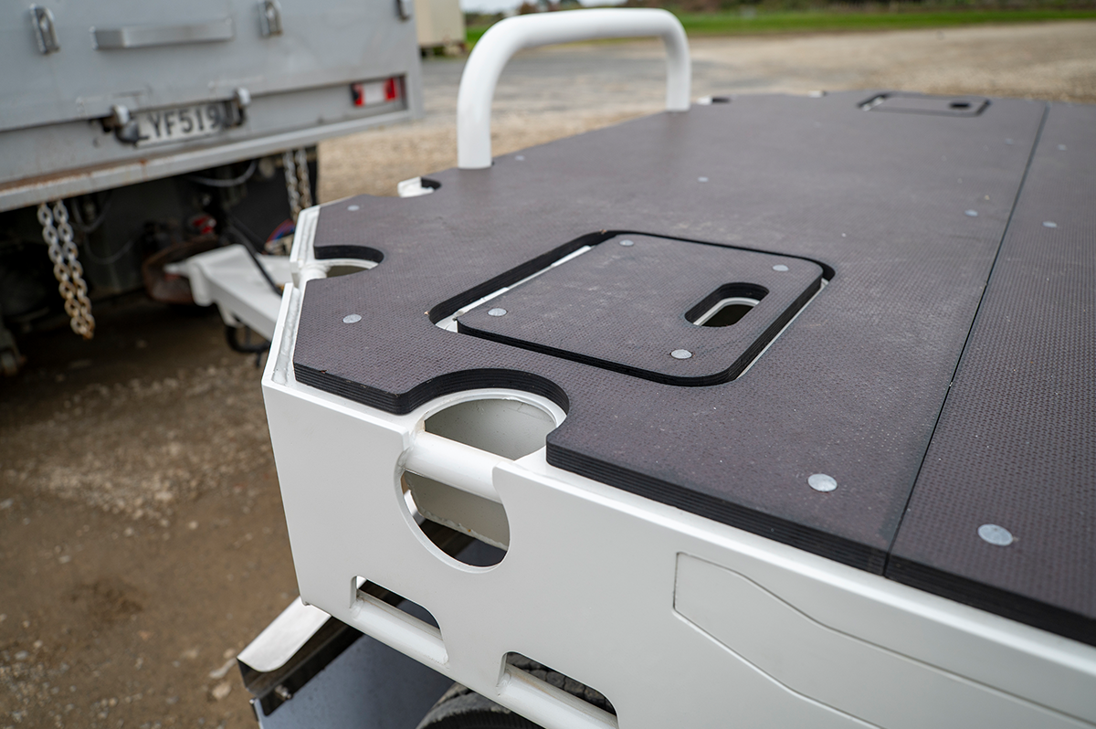 4 Axle Flat Top Low Loader Ship Locks & Storage Bin