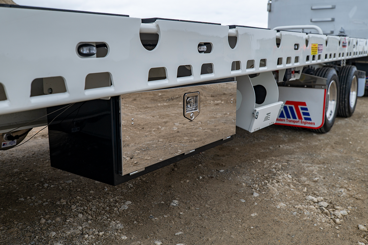 4 Axle Flat Top Low Loader Tool Box