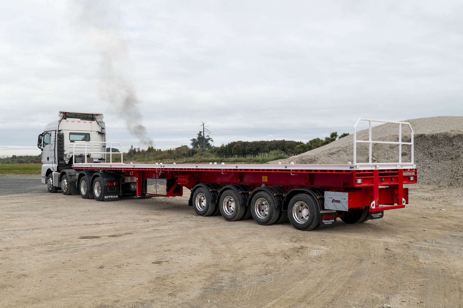 4 Axle Semi Flat Top Back Angle