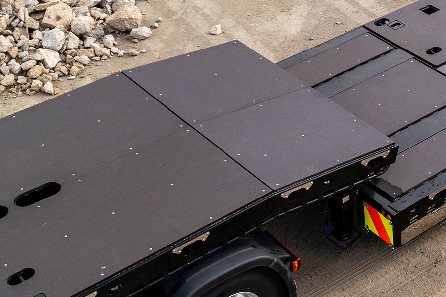 4 Axle Semi Transporter Anti-Slip Plywood Deck