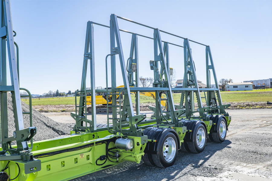 Rows of 4 Panel Trailers Optional Trombone Extension