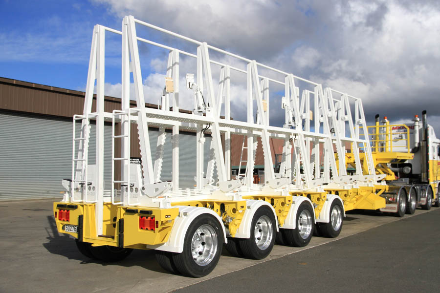 Rows of 4 Panel Trailers Axle Configurations