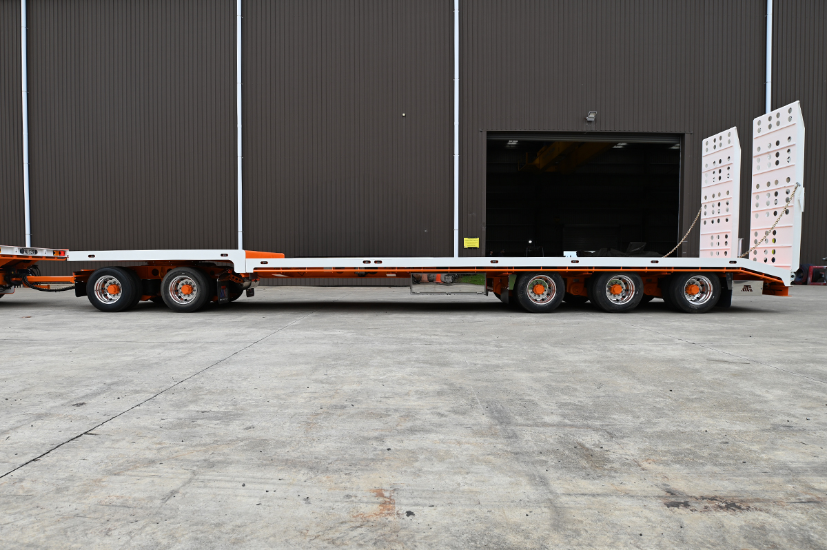 5 Axle Flat Top Low Loader Deck Widener Side View