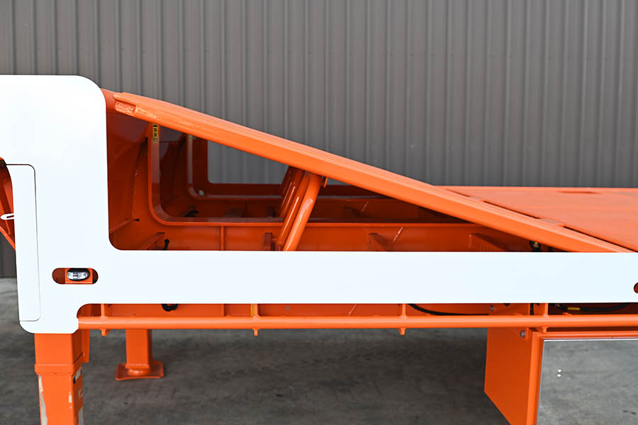 6 Axle B-Train - Pneumatic Top Deck Ramps