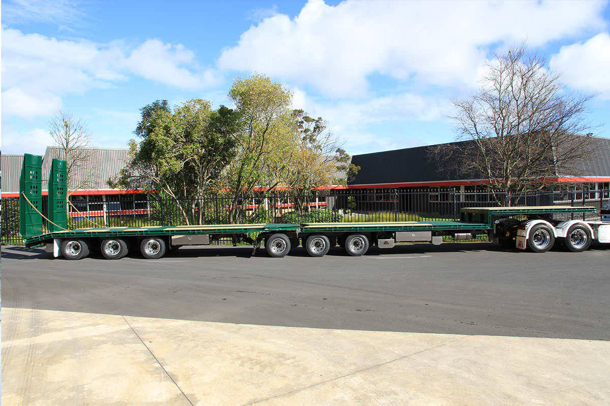 6 Axle B-Train Green Side View
