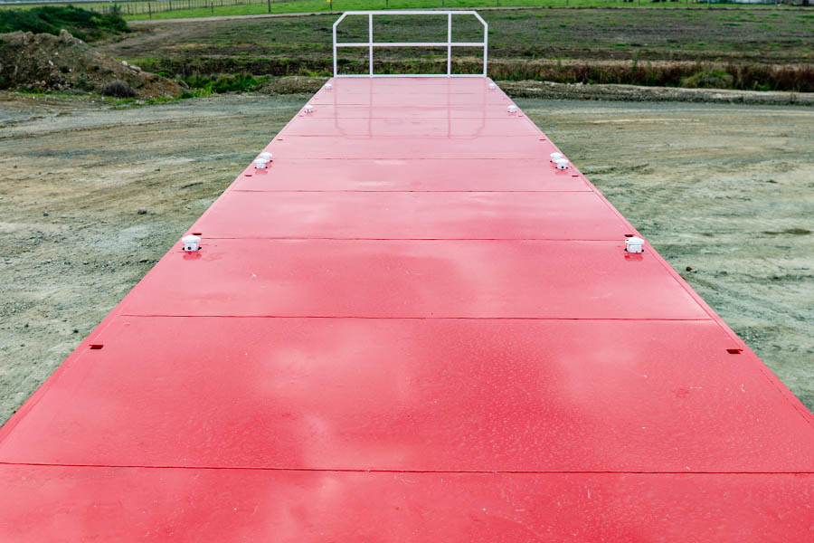 4 Axle Semi Flat Top - Heavy-duty Steel Deck