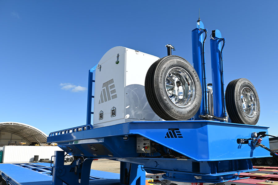 E-Command House Trailers - Integrated Hydraulic Power Unit
