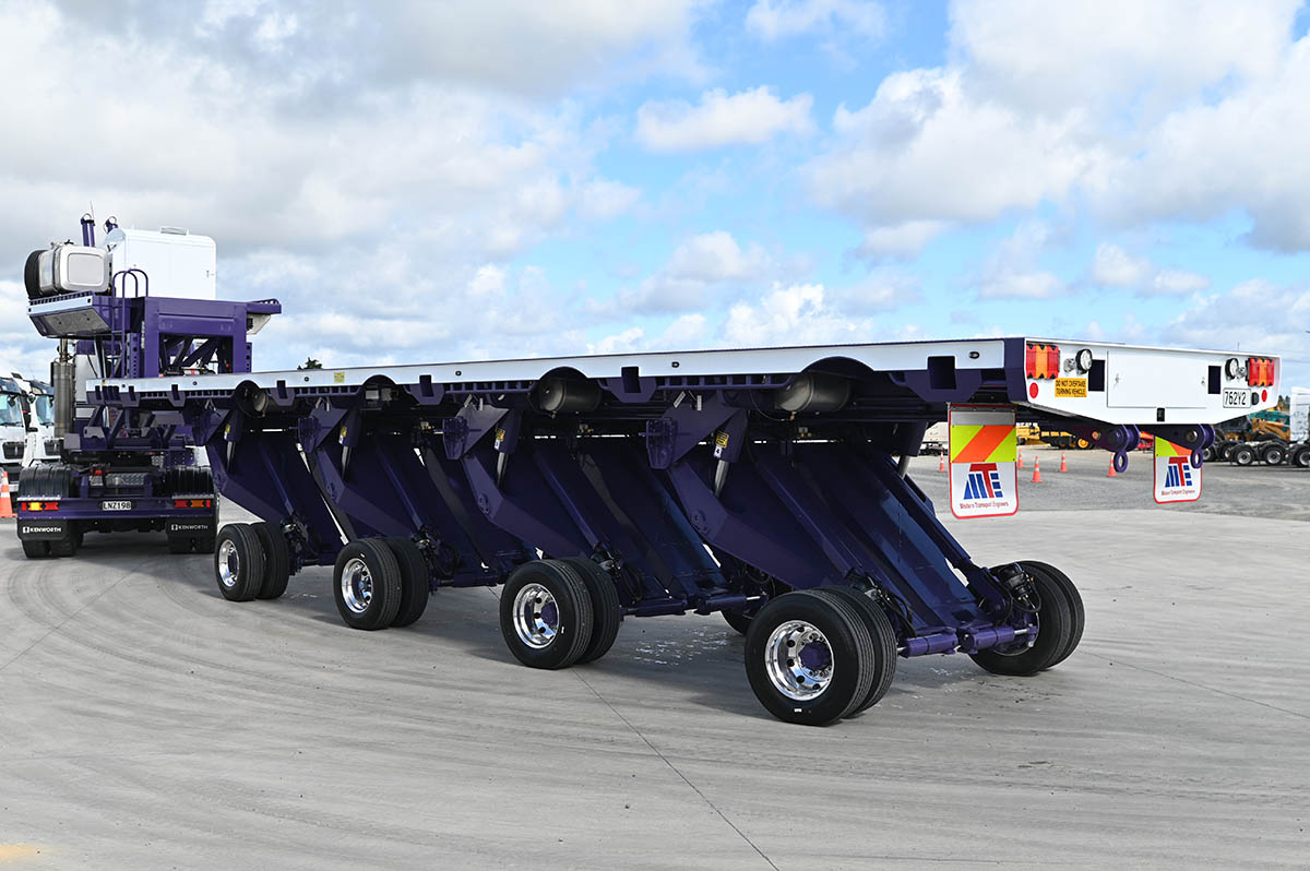 E-Command House Trailers Purple