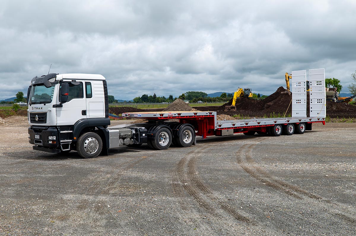 3 Axle Semi Tilt Deck Transporter Top Deck
