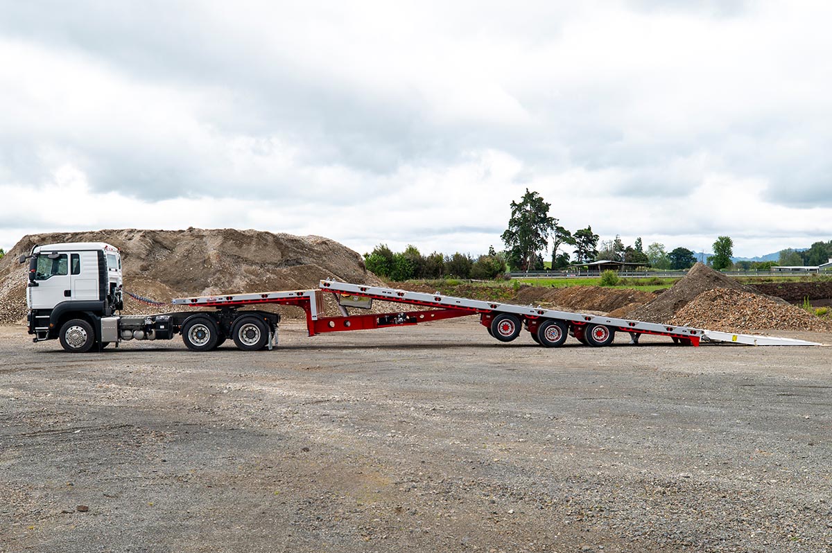 3 Axle Semi Tilt Deck Transporter Top Deck