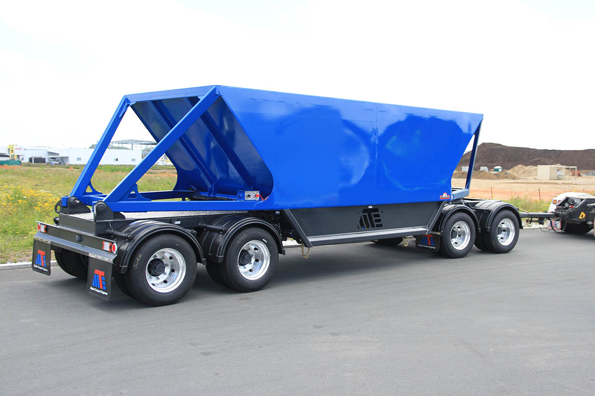 4 Axle Dog Bottom Dumper Back Angle
