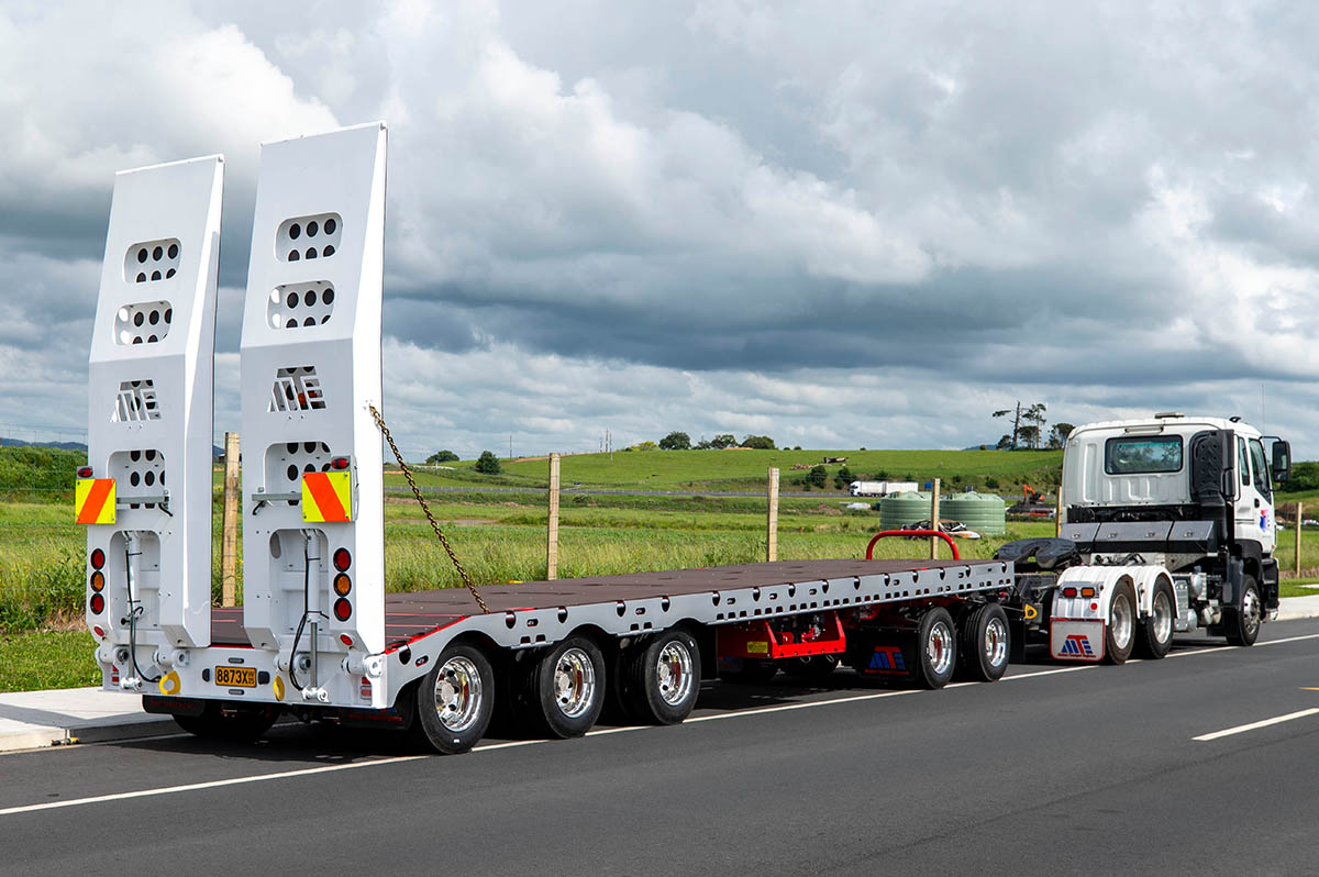 5 Axle Flat Top Low Loader Rear 