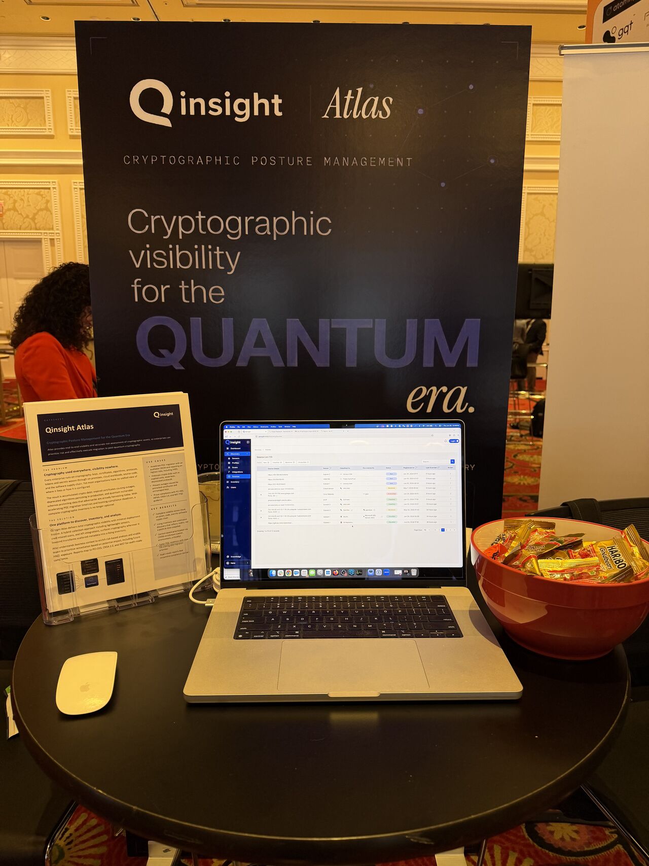 Qinsight's exhibition table and banner at Quantum.Tech World 2026.