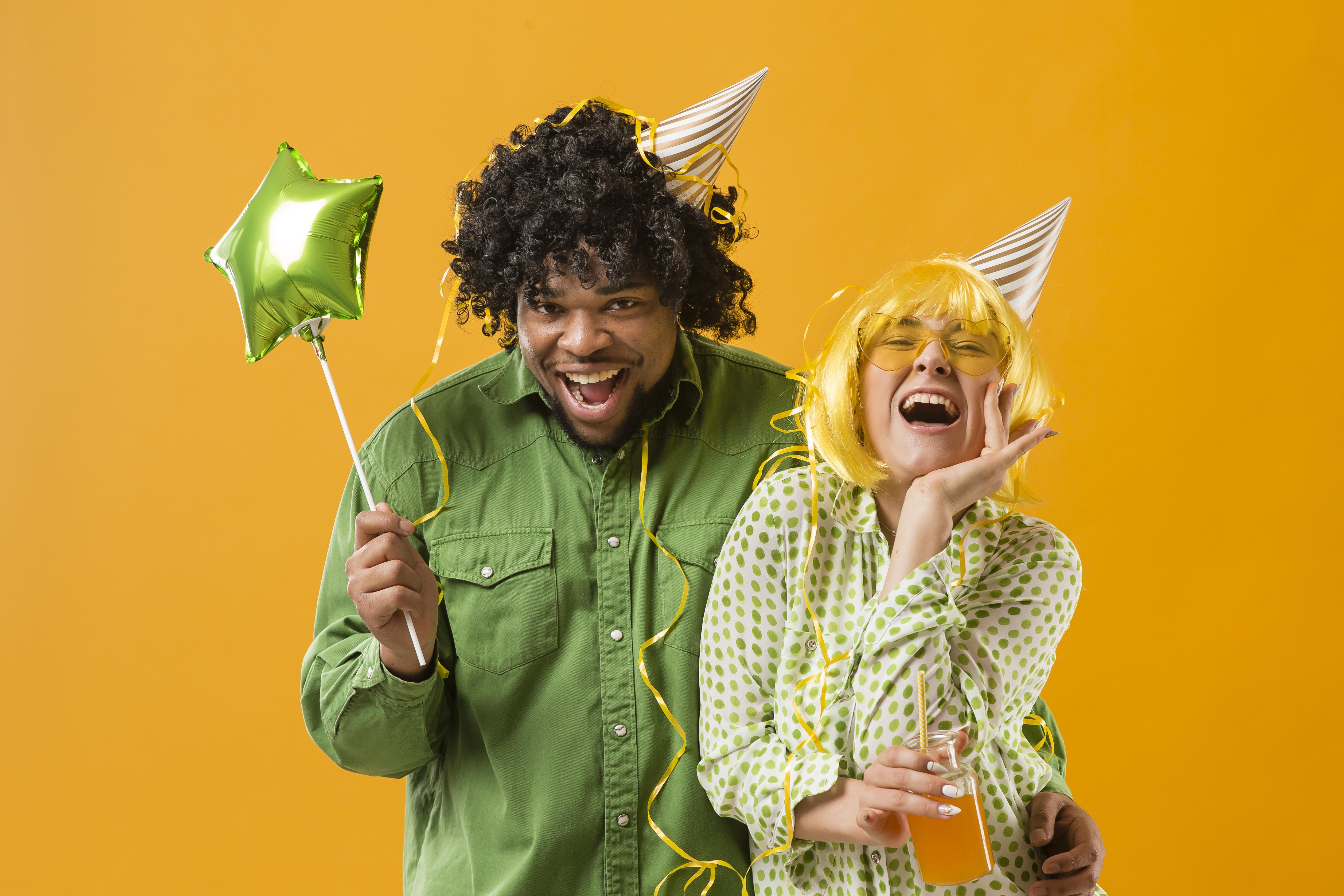 Free Happy multiethnic friends with burgers taking selfie near food truck Stock Photo