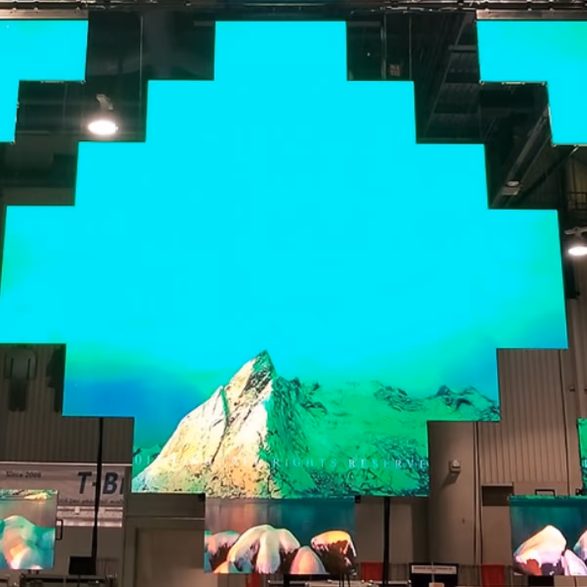 Interaktives LED-Display — Projekt Straßenkommunikation