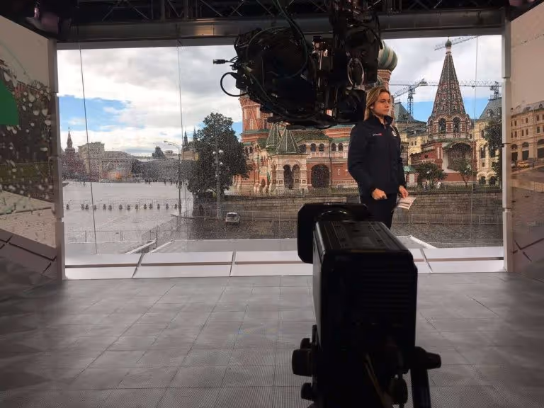 LED-Display für Straßenkommunikation in Aktion