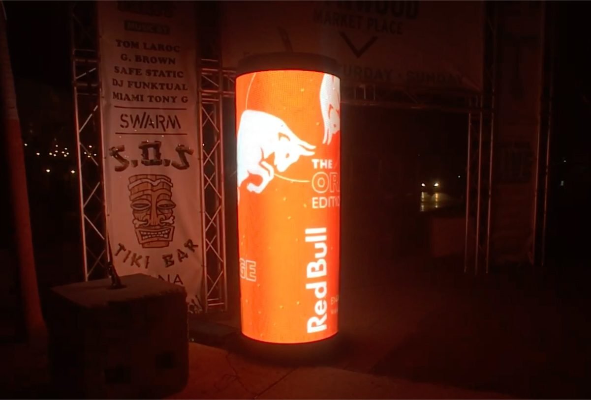 Écran LED Street Communication en action