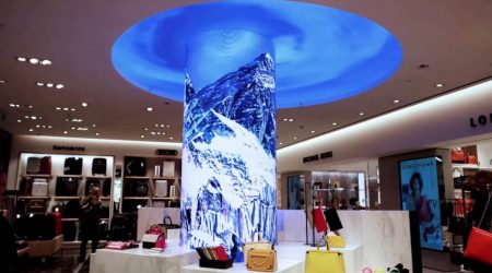 Installation d'un écran LED extérieur Street Communication