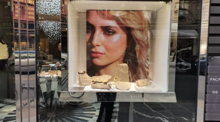 Vitrine de magasin à écran LED pour Akilis