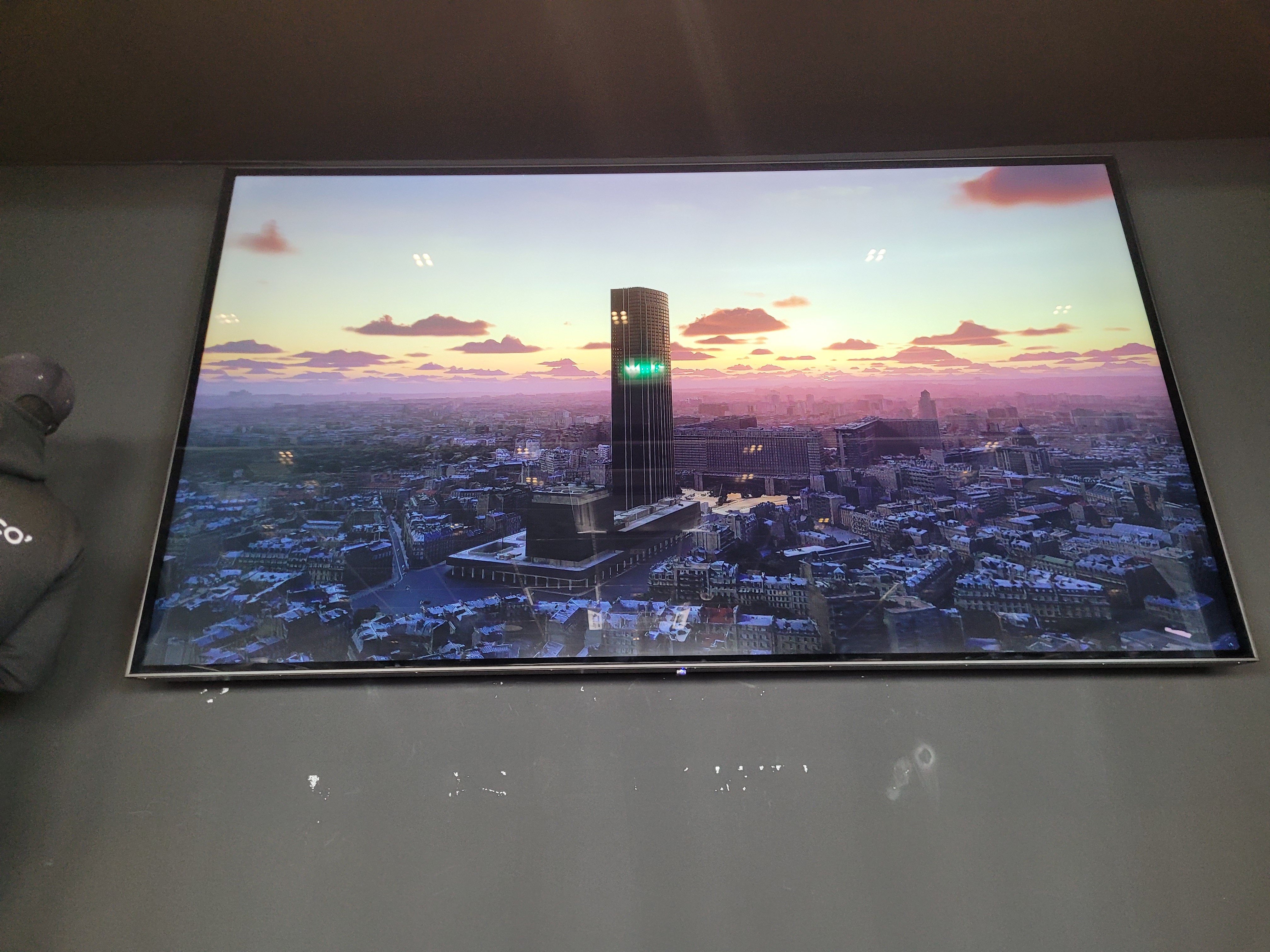 110’’ LCD Screen - Tour Montparnasse, Paris