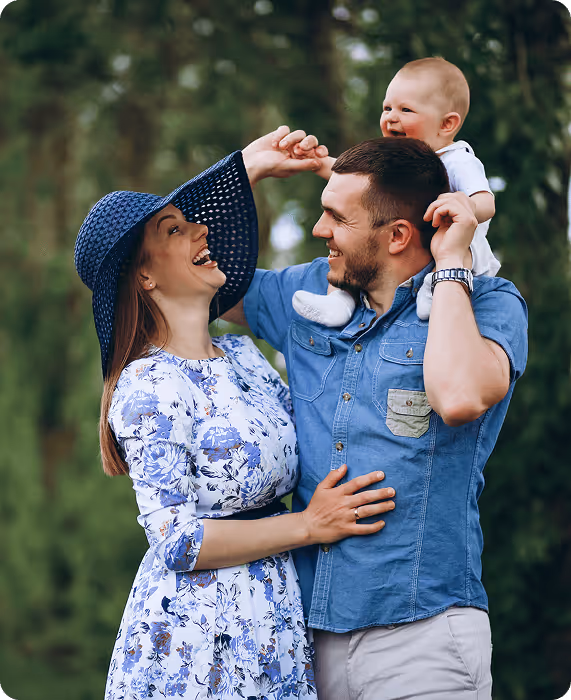 Happy Family Members Smiling after getting insurance through AOG Group | Allstate