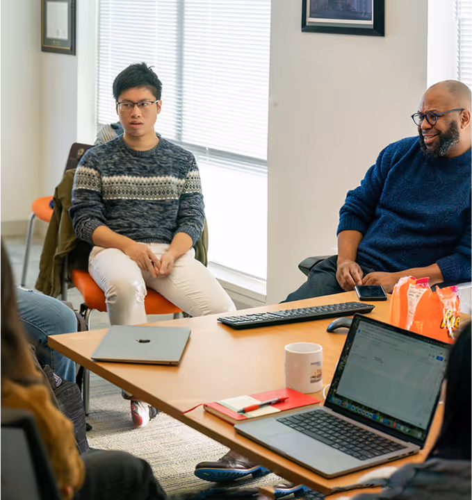 Desmond Upton Patton leads a group discussion on social work innovation and social media well-being.